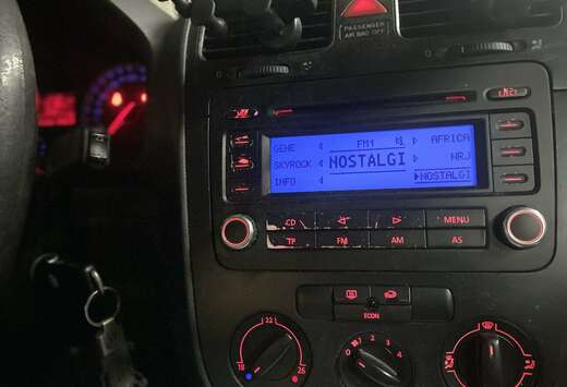 Volkswagen 1.9 TDi On Tour DSG