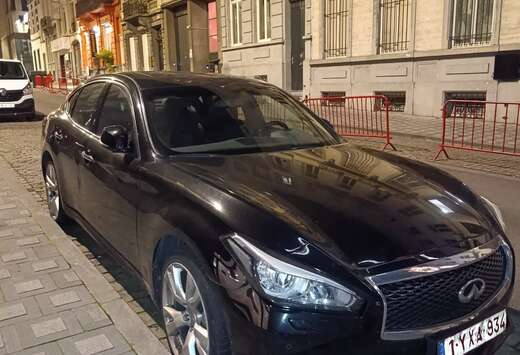 Infiniti 2.2d Sport Tech A