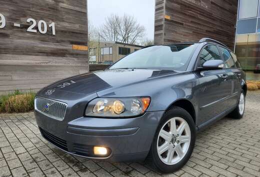 Volvo V50+2.5+Turbo+20v+T5+AWD+Momentum