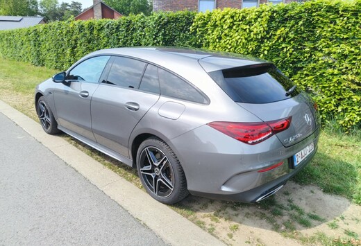 Mercedes CLA250e shooting break