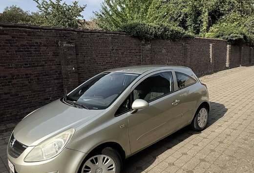 Opel 1.0i Coupe 2008