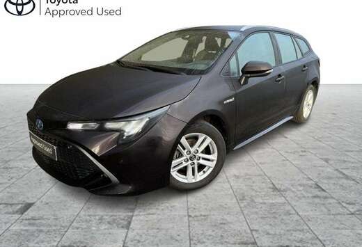 Toyota 1.8 Hybrid Dynamic + Business Pack