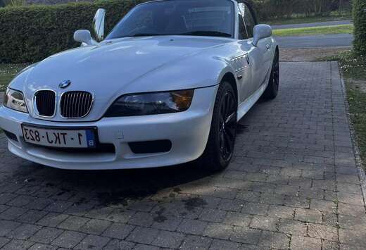 BMW 2.8i