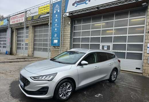 Ford Focus Clipper 1.0 EcoBoost MHEV Titanium Design