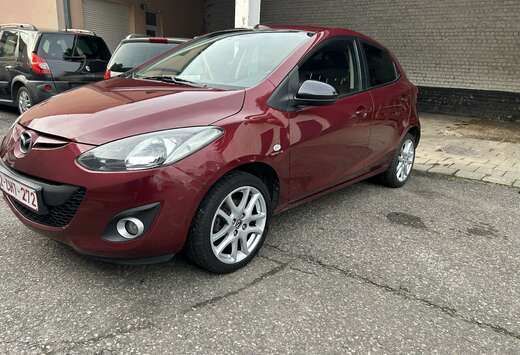 Mazda 2 1.3i Sport Navigator GPS AIRCO 12 mois de gar ...