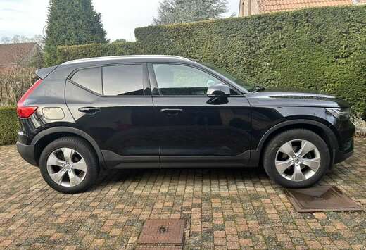 Volvo XC40 1.5 T2 Momentum Core