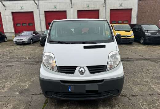Renault Passenger 2.0 dCi Authentique ( 9 Place )