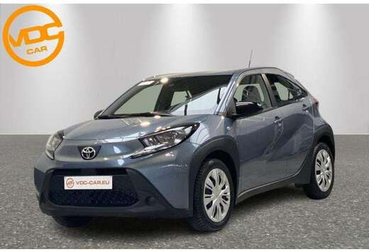 Toyota Play 1.0i VVT-i CVT