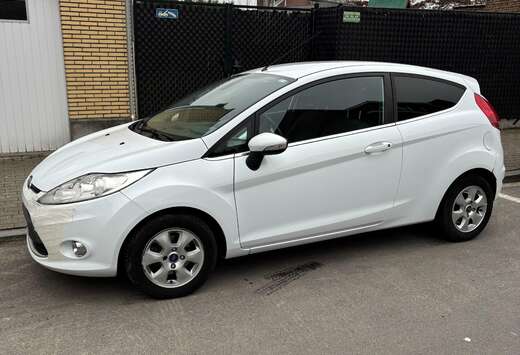 Ford Fiesta 1.6 TDCi Titanium ECOnetic DPF