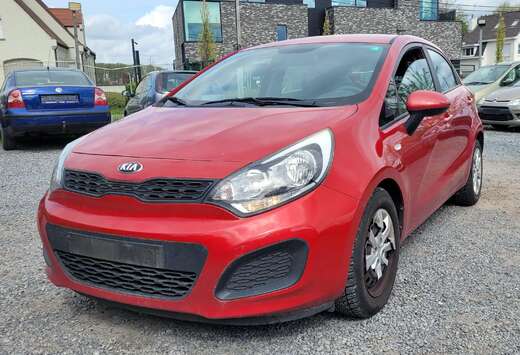 Kia 1.2i AIRCO OHBOEK 2014