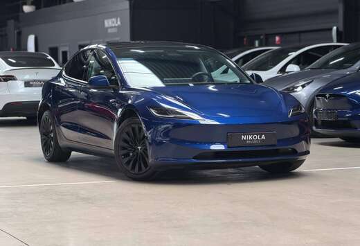 Tesla REAR WHEEL DRIVE - AUTOPILOT - HIGHLAND PREMIUM