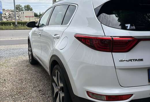 Kia 1.7 CRDI 2WD ISG Aut. GT Line