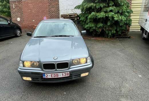 BMW 318i