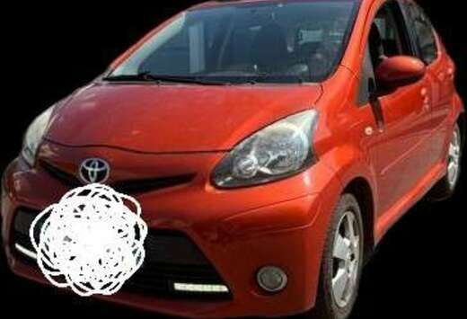 Toyota 1.0i Orange Spice - Toit ouvrant  Capteur arri ...