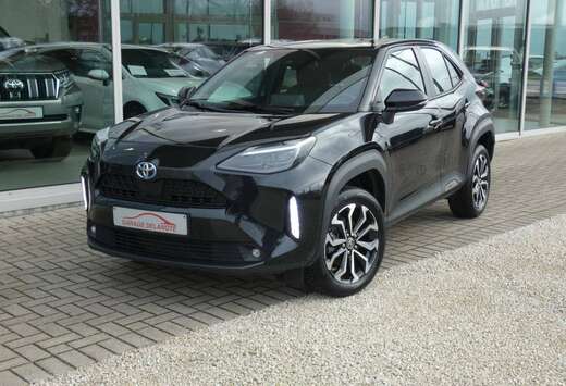 Toyota HYBRID +Parkeersensoren V&A +Zetelverwarming + ...