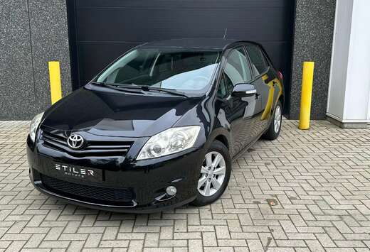 Toyota 1.4 Diesel  Navigatie  Airco  Garantie