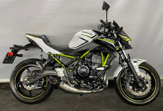 KAWASAKI Z 650 PERFORMANCE *** garantie ***