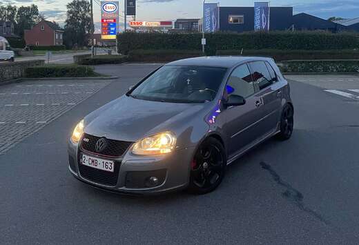 Volkswagen Golf 2.0 GTI DSG