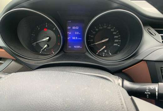 Toyota Avensis SW 2.0 D-4D Business Executive