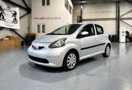 Toyota Aygo 1.0i Plus | Airco | 5 portes | Roule parf ...