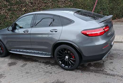 Mercedes-Benz Coupe 4Matic 9G-TRONIC