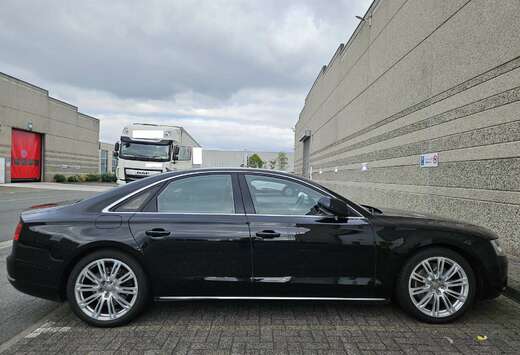 Audi 4.2 V8 TDI Quattro / 1.Eig / Audi Exclusive inte ...