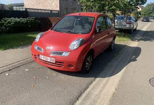 Nissan 1.2i Visia