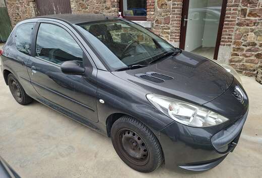 Peugeot 206  1.1i Urban