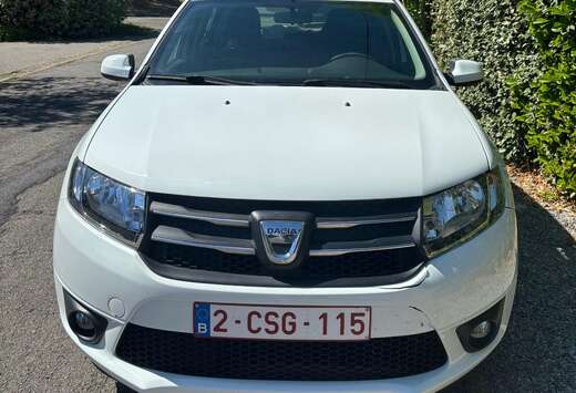 Dacia Sandero 1.2i Laureate