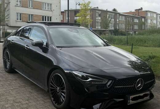 Mercedes-Benz CLA 180 AMG Line Black Edition