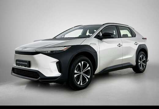 Toyota 71.4 kWh 2WD Dynamic