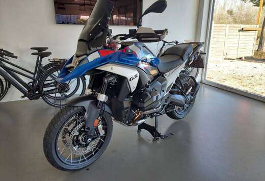 BMW GS Trophy - 4 packs – Akropovic - 09/2024 – 1 ...