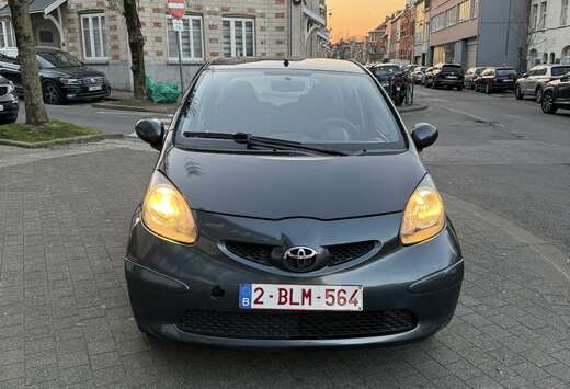 Toyota 1.0i VVT-i Plus