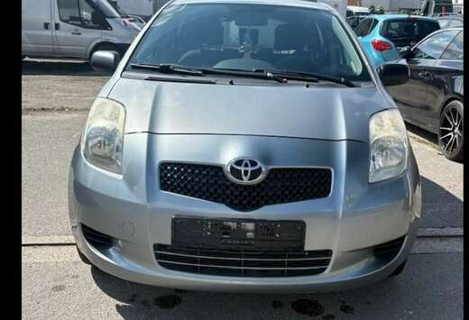 Toyota Yaris 1.0i VVT-i 16v Blue Line