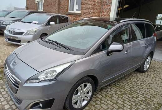 Peugeot 5008 1.6 HDi Allure - 7 PLACES