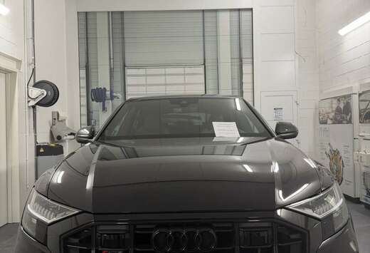 Audi 4.0 TFSI V8 Quattro Tiptronic