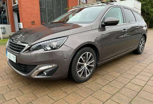 Peugeot SW 1.2 THP Feline STT