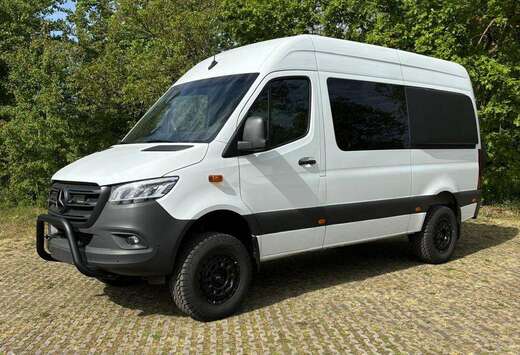 Mercedes-Benz 4x4 camper