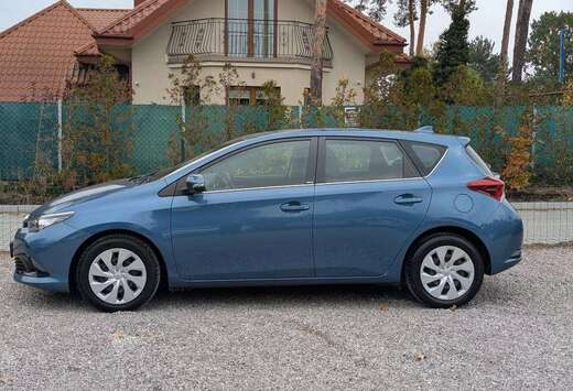 Toyota Auris 1.4i VVT-i Linea Luna