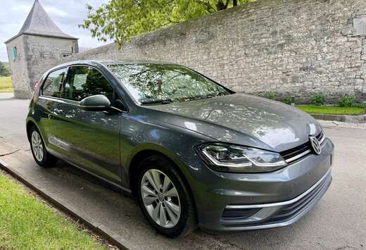 Volkswagen Golf 2.0 TDI cockpit virtuel