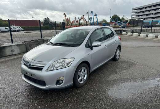 Toyota Auris HEV 1.8i HSD Luna CVT