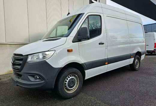 Mercedes-Benz 317*L2H2*360 camera*zetelverwarming*