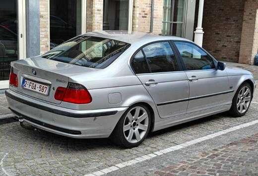 BMW 320i Pack