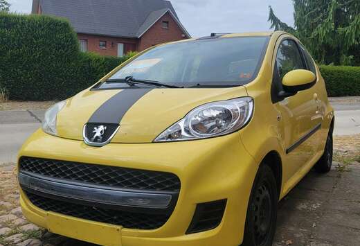 Peugeot 1.0e 12V 68ch BLUE LION Active