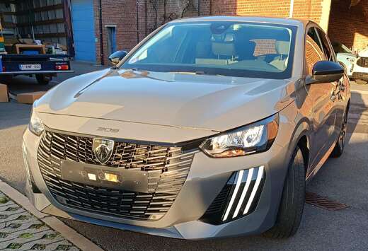 Peugeot 208 PureTech 100 EAT8 Allure