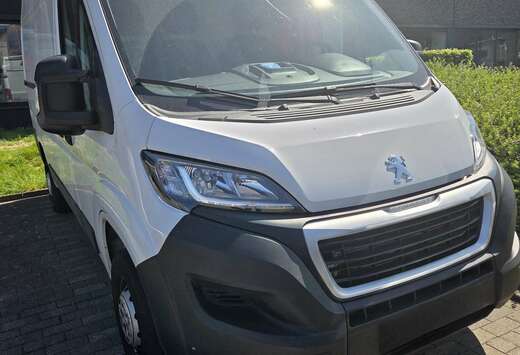 Peugeot 2.2 BlueHDi 120 335 L2S