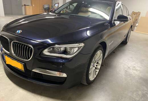 BMW 750 dXA