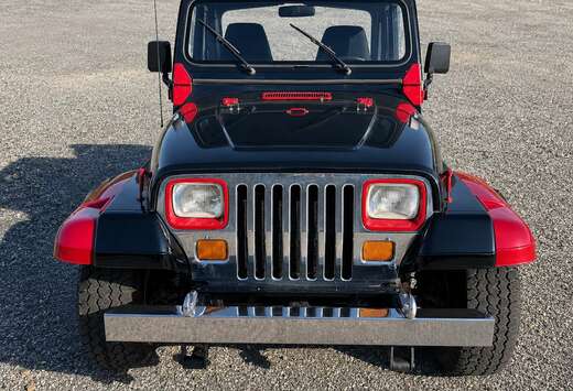 Jeep 4.0i Entièrement Restauré Utilitaire / oldtime ...