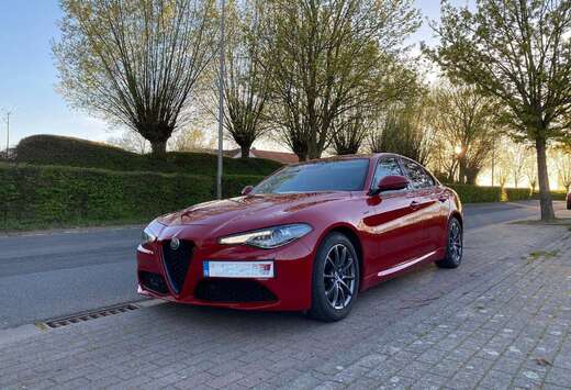 Alfa Romeo Giulia 2.2 MJD Sprint ATX (EU6D)