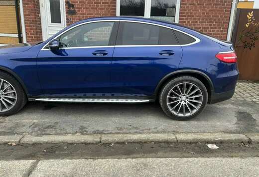 Mercedes-Benz d Coupe 4Matic 9G-TRONIC Edition 1